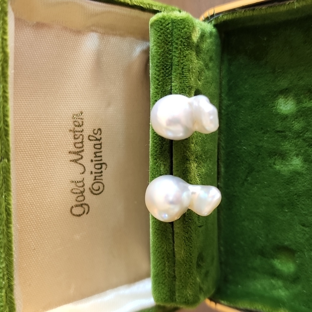 Baroque Pearl Earrings in 14kt White Gold